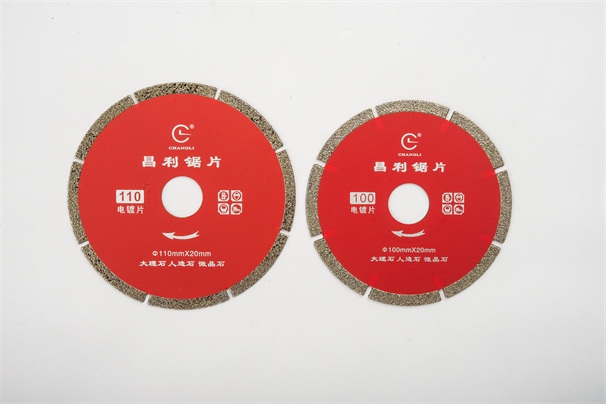 金剛石鋸片加工的燒結(jié)磚使用后表面出現(xiàn)泛霜的原因是什么？